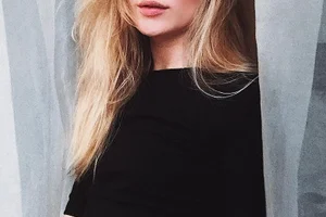 VIVIANNA PARIS