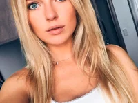 VIVIANNA PARIS