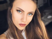 RAQUEL_LG