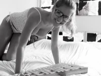 Jolie Fille D -Leste - IRINA -