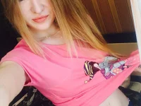 AVRIL_LGE