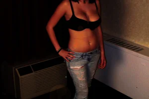 shy Italian girl for a generous m