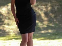 Jeune femme sensuelle et romanesque