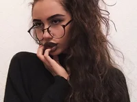 CASSIE CHERRY LIPS