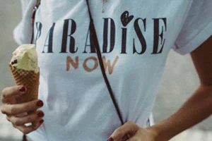 Anais Plaisir ON VACATION NOW