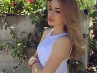 ZLATA_CERISE